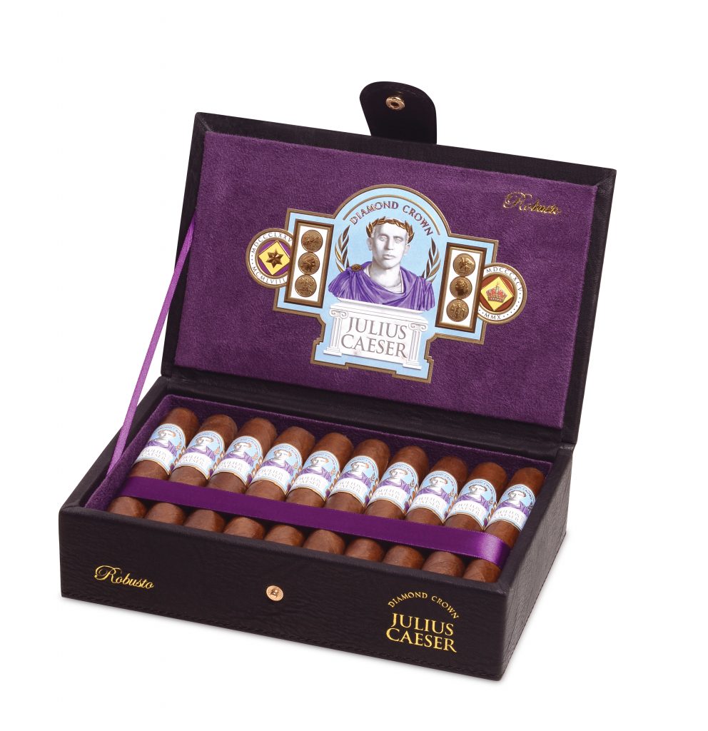 diamond crown julius caeser robusto box open